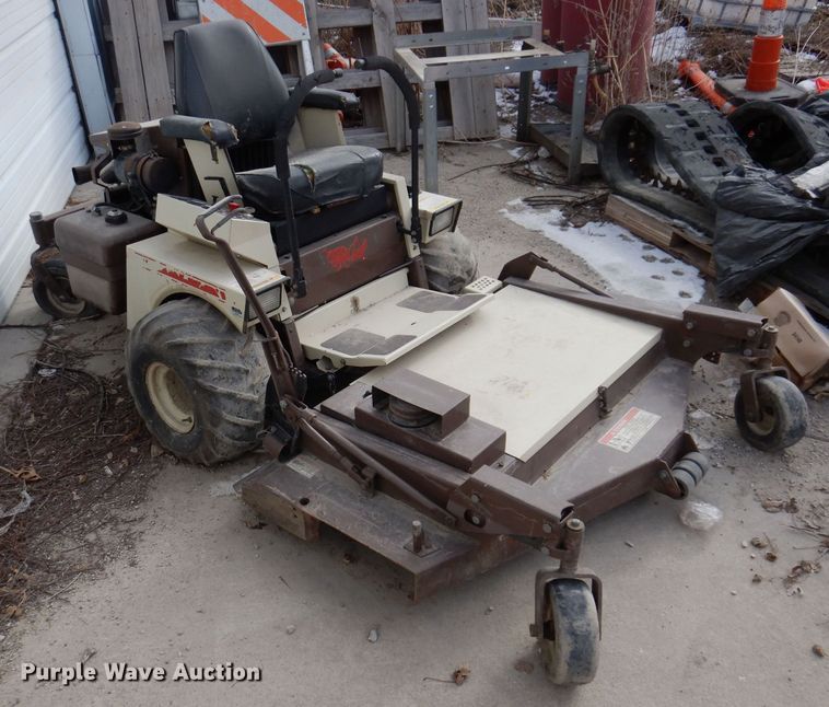 image for item IO9356 Grasshopper 9561S  lawn mower