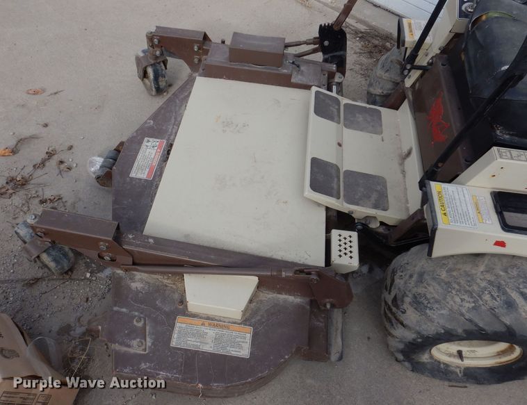 image for item IO9356 Grasshopper 9561S  lawn mower