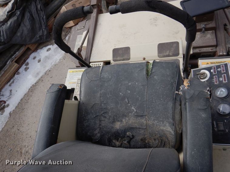 image for item IO9356 Grasshopper 9561S  lawn mower