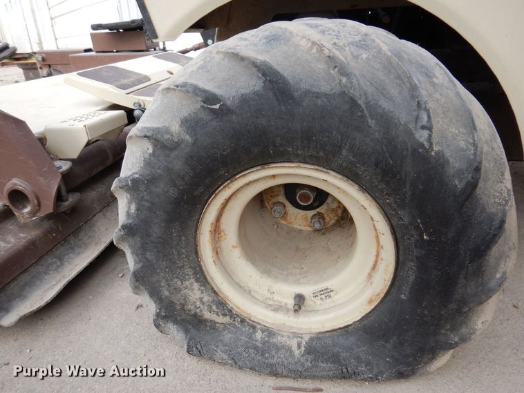 image for item IO9356 Grasshopper 9561S  lawn mower