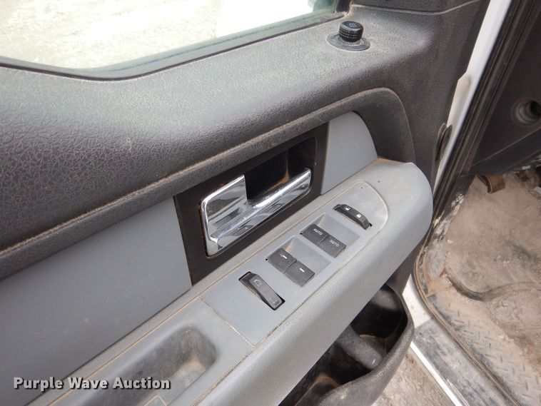 image for item IO9359 2014 Ford F150  SuperCab pickup truck