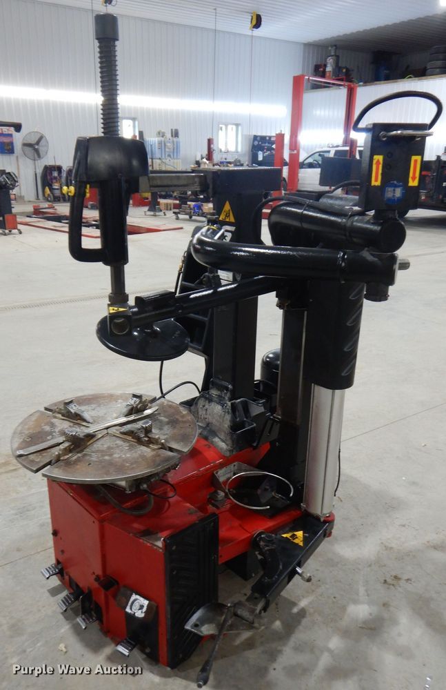 image for item IO9366 Snap-on  tire machine