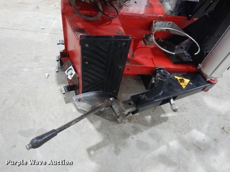 image for item IO9366 Snap-on  tire machine