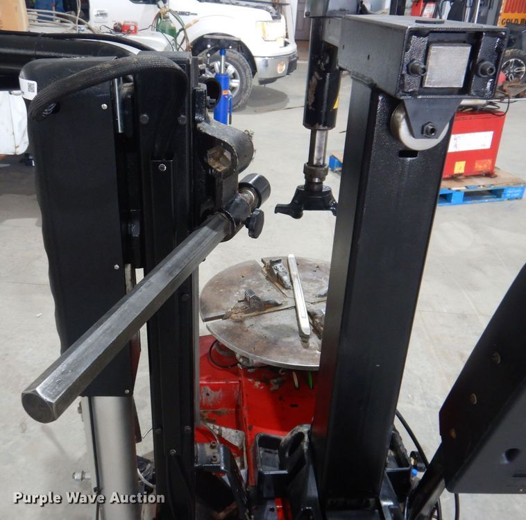 image for item IO9366 Snap-on  tire machine