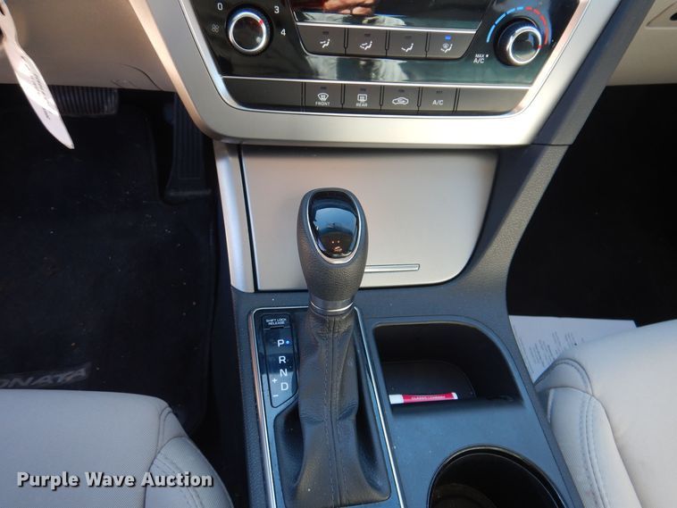 image for item IO9370 2015 Hyundai Sonata