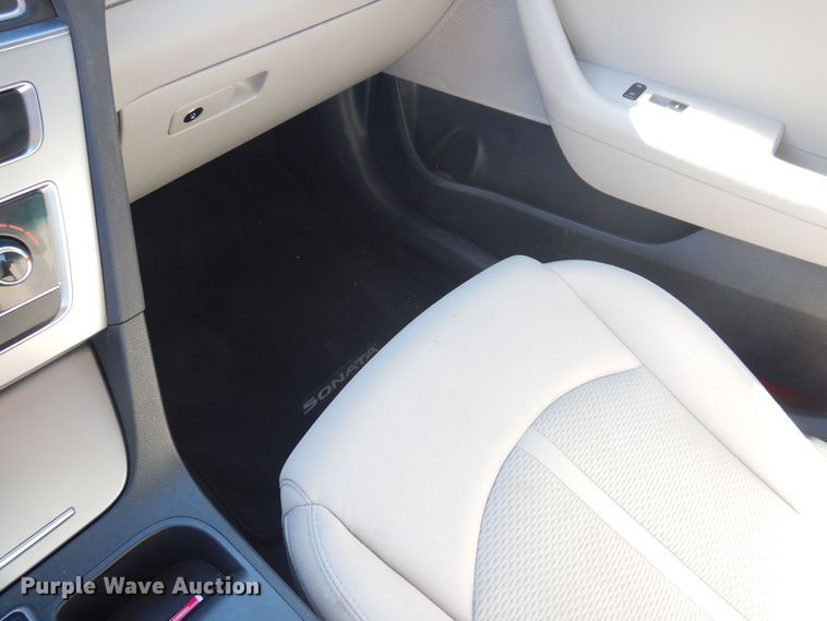 image for item IO9370 2015 Hyundai Sonata