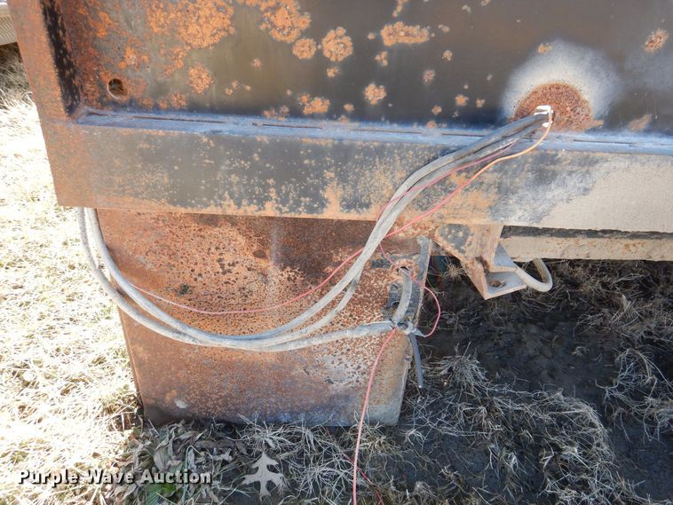 image for item IO9372 Flatbed