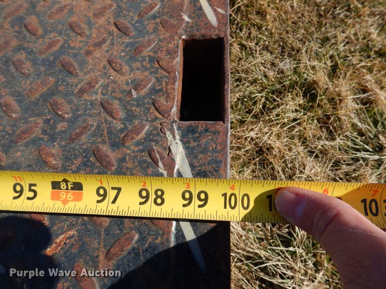 image for item IO9372 Flatbed