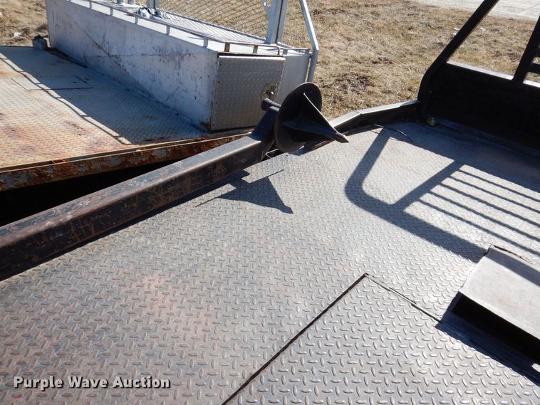 image for item IO9373 Flatbed