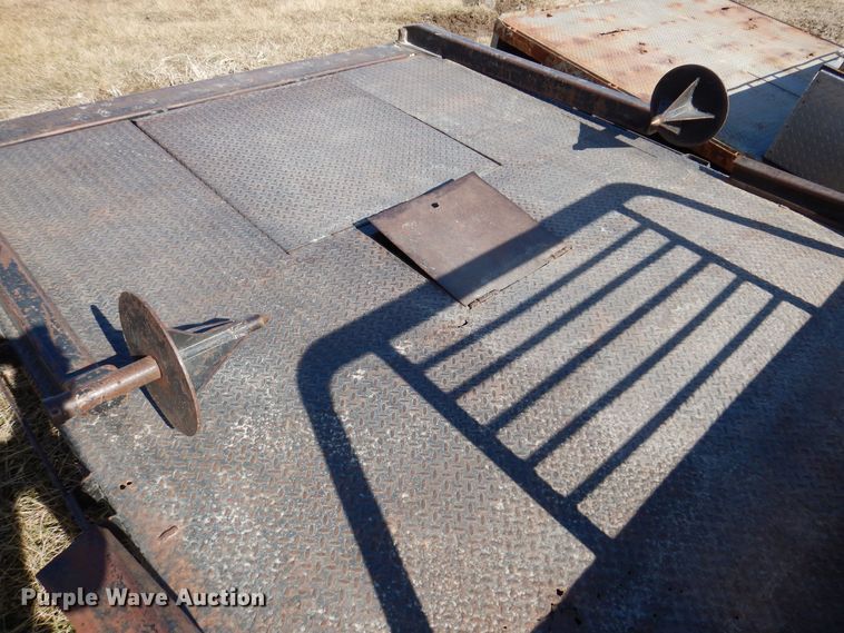 image for item IO9373 Flatbed