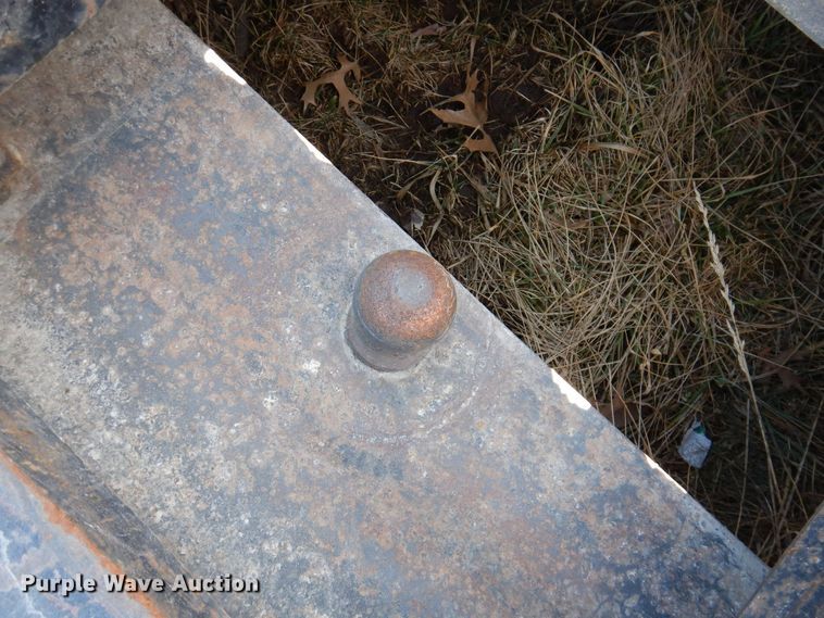 image for item IO9373 Flatbed