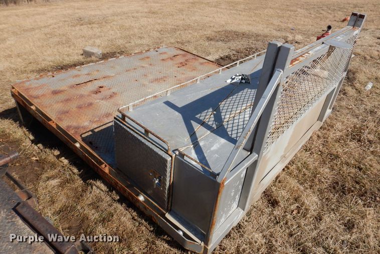 image for item IO9374 Flatbed