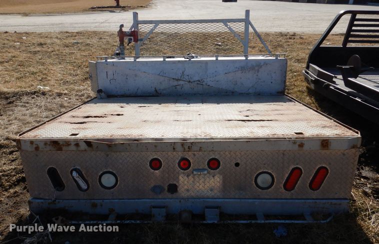 image for item IO9374 Flatbed