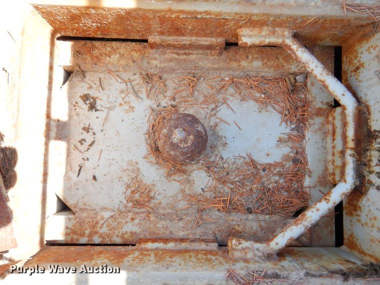 image for item IO9374 Flatbed