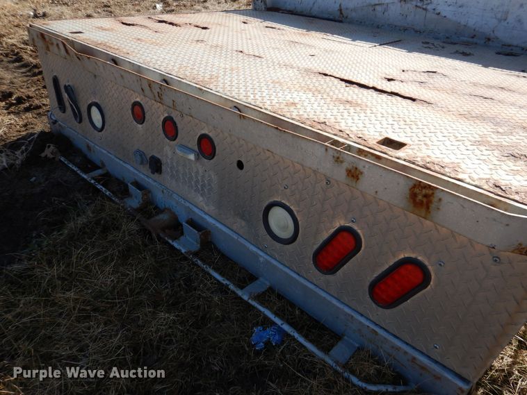 image for item IO9374 Flatbed