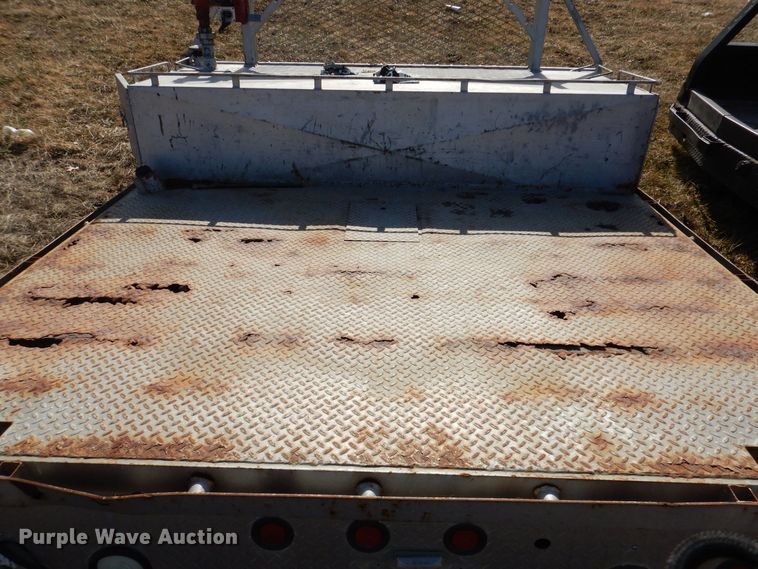 image for item IO9374 Flatbed