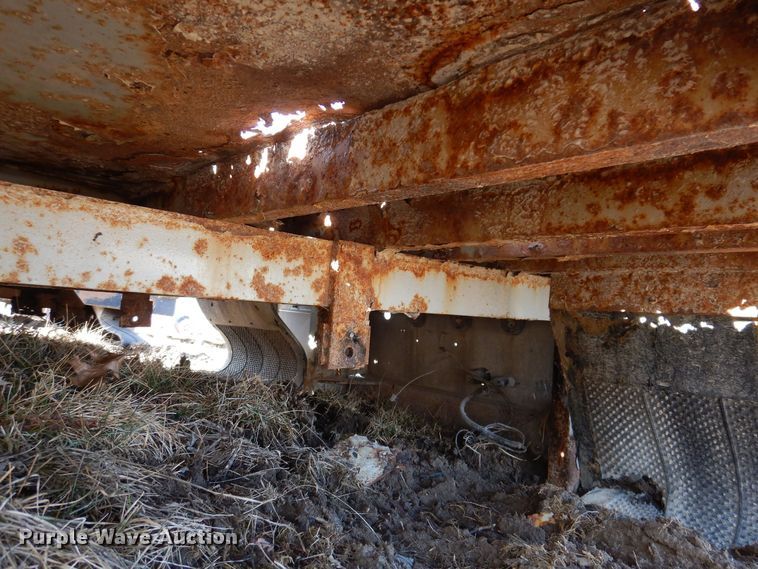 image for item IO9374 Flatbed