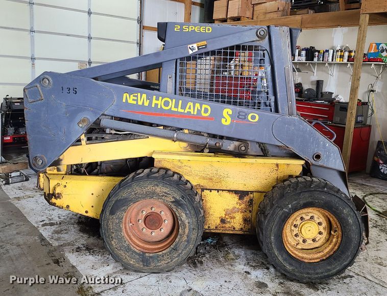 image for item JG9462 2000 New Holland LS180  skid steer loader