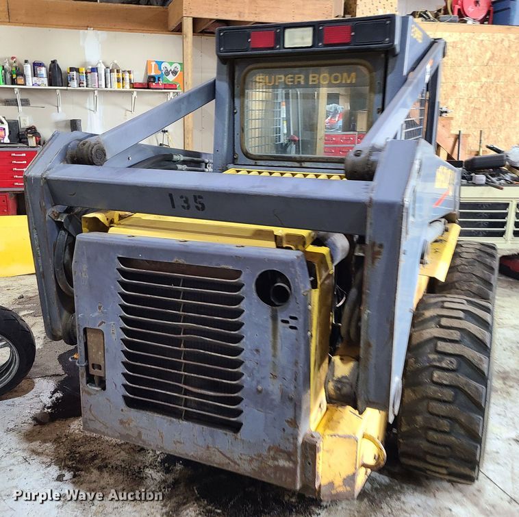 image for item JG9462 2000 New Holland LS180  skid steer loader