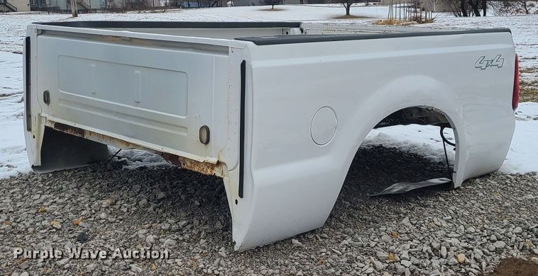 image for item JG9463 Ford  pickup bed