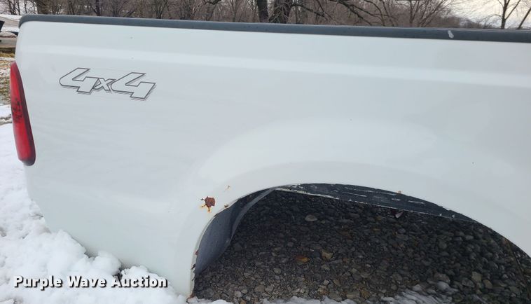 image for item JG9463 Ford  pickup bed