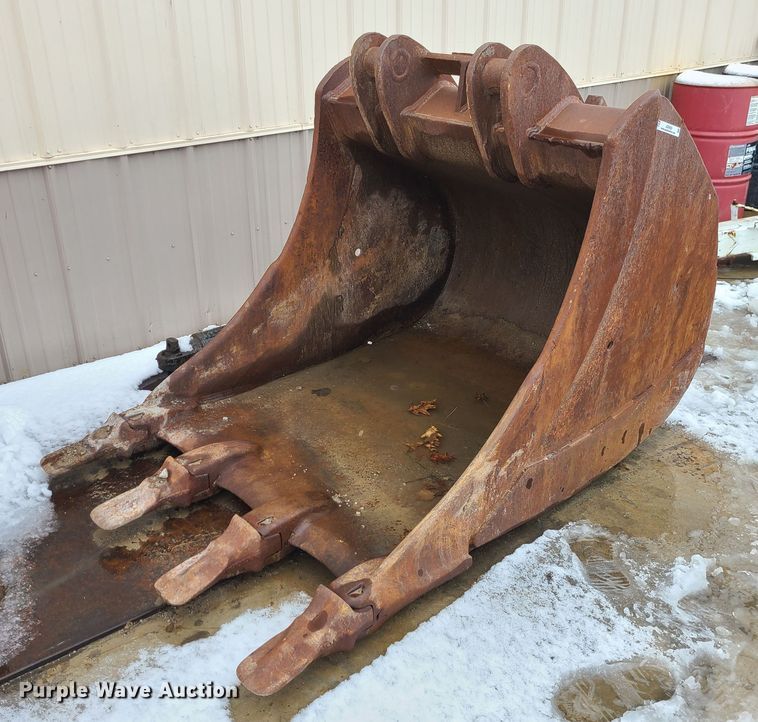 image for item JG9469 Volvo  excavator bucket
