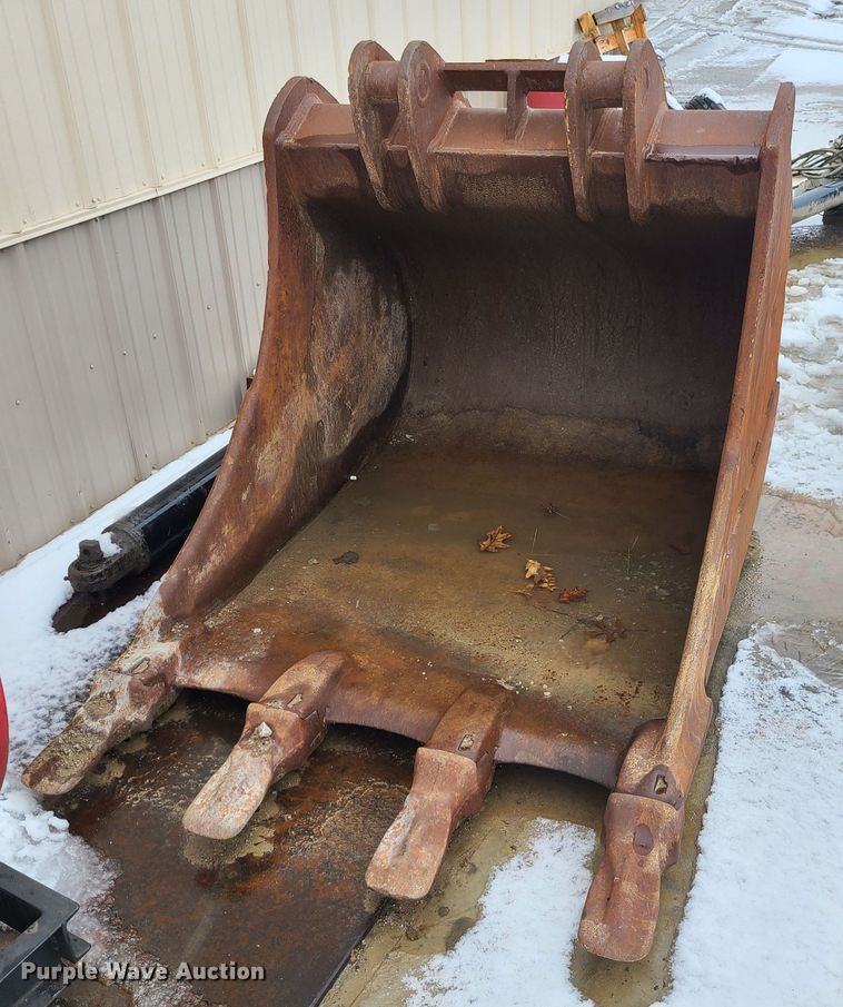 image for item JG9469 Volvo  excavator bucket