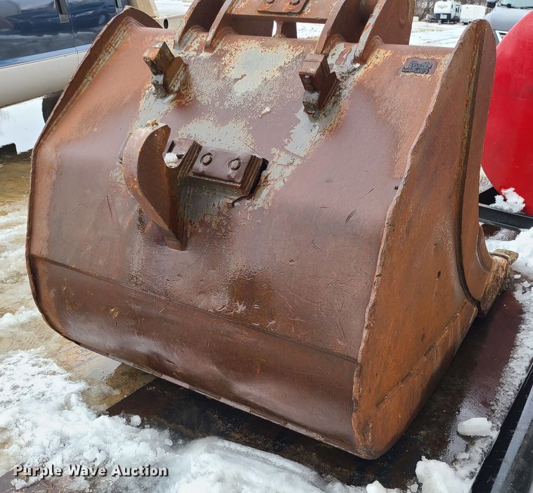 image for item JG9469 Volvo  excavator bucket