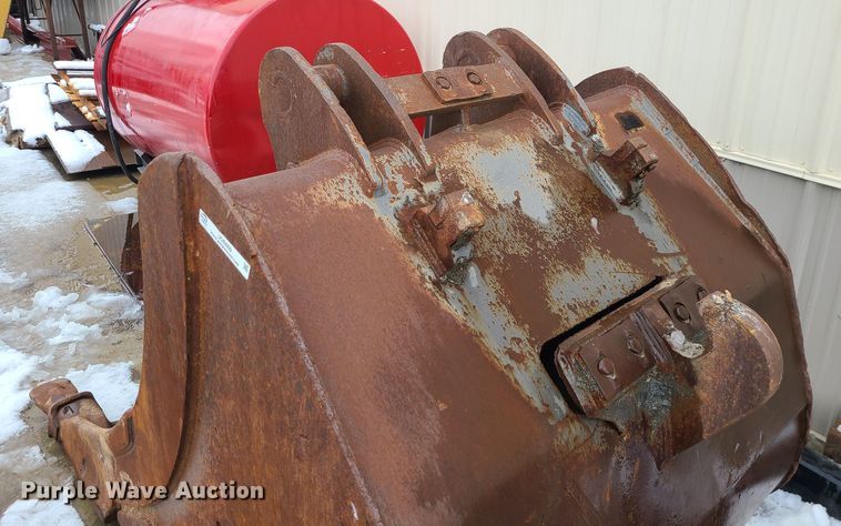 image for item JG9469 Volvo  excavator bucket