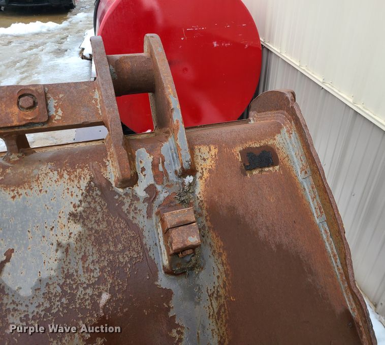 image for item JG9469 Volvo  excavator bucket