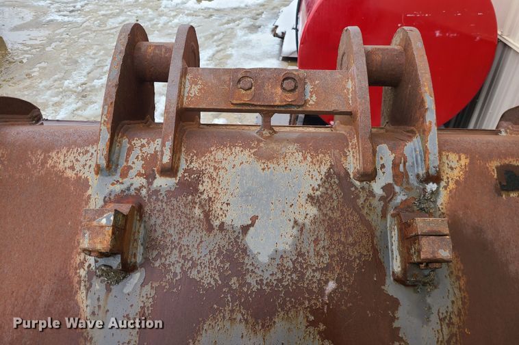 image for item JG9469 Volvo  excavator bucket