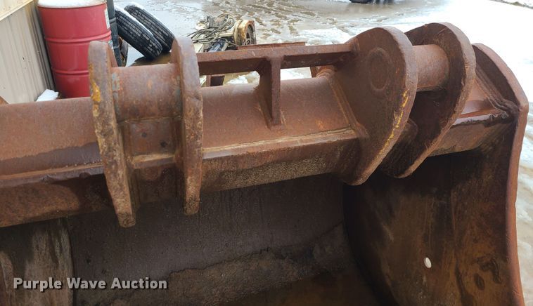 image for item JG9469 Volvo  excavator bucket