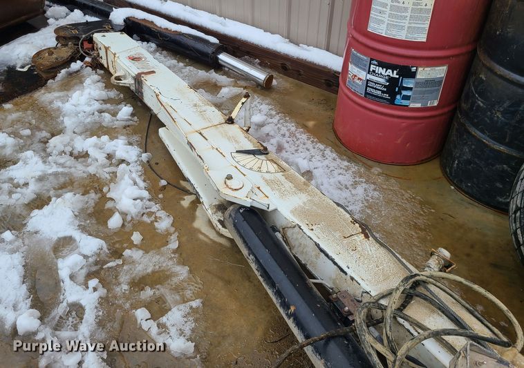 image for item JG9470 IMT 5070  truck bed crane