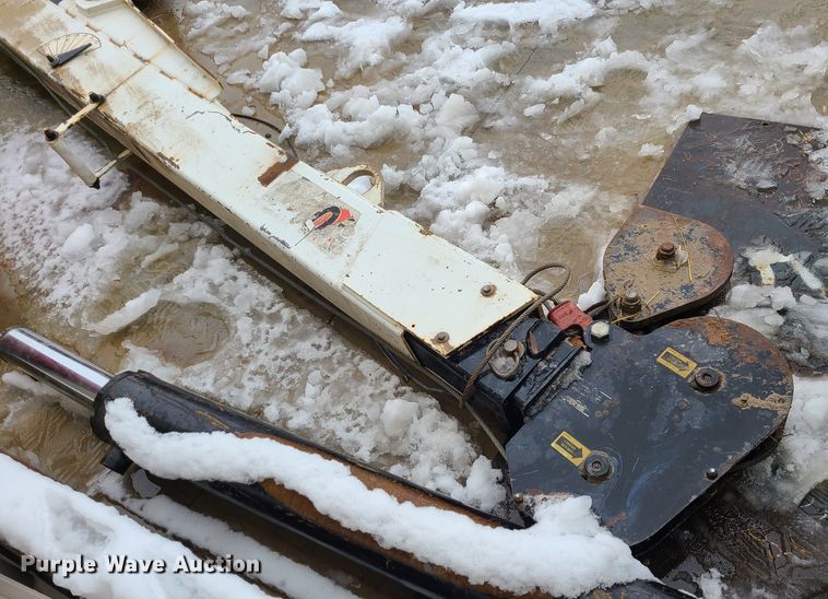 image for item JG9470 IMT 5070  truck bed crane