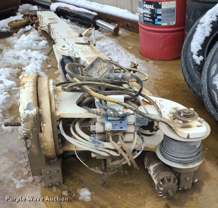 image for item JG9470 IMT 5070  truck bed crane