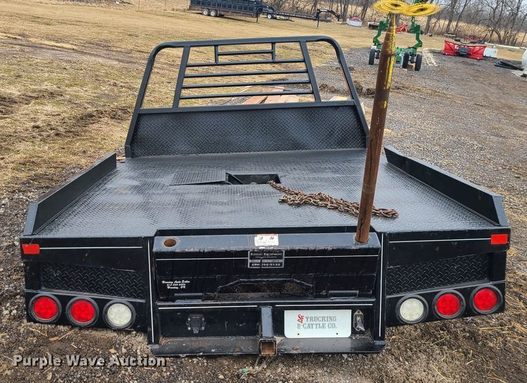 image for item JG9471 Butler Beds  hydraulic bale bed