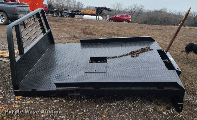 image for item JG9471 Butler Beds  hydraulic bale bed