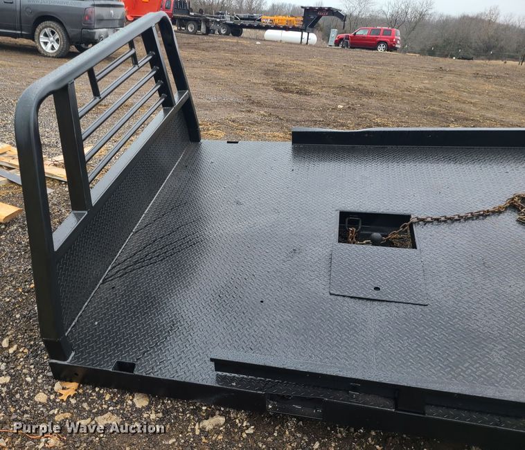 image for item JG9471 Butler Beds  hydraulic bale bed