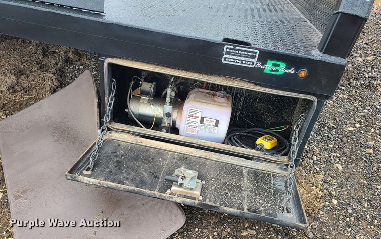 image for item JG9471 Butler Beds  hydraulic bale bed