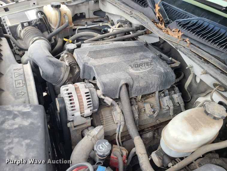 image for item JG9472 2005 Chevrolet Silverado 3500  dump bed pickup truck