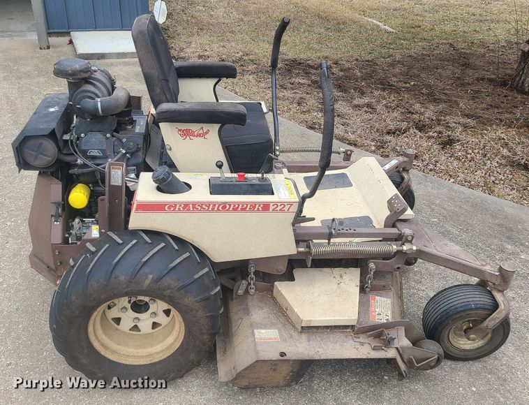 image for item JG9474 Grasshopper 227  ZTR lawn mower
