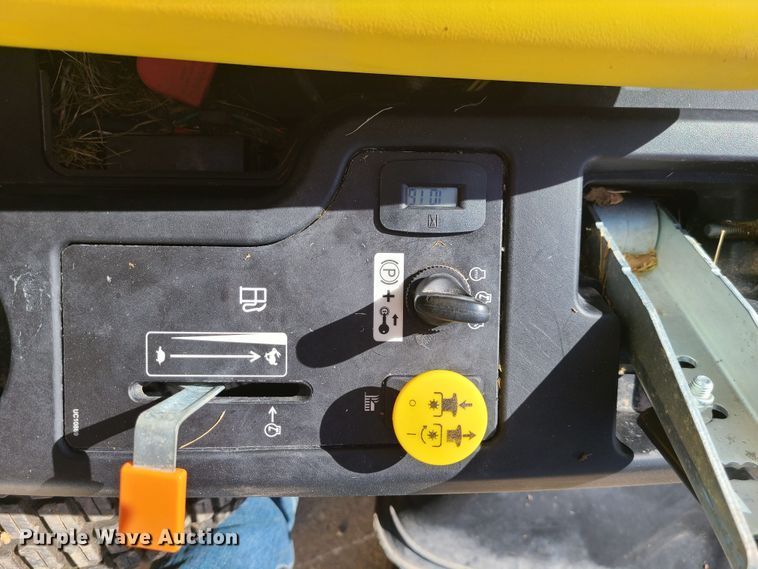 image for item JG9482 John Deere Z335E  ZTR lawn mower