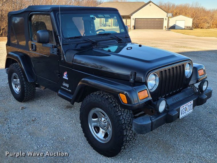 image for item JG9498 2003 Jeep Wrangler  SUV