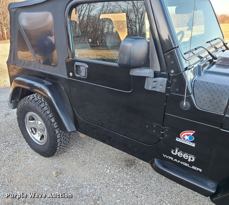 image for item JG9498 2003 Jeep Wrangler  SUV