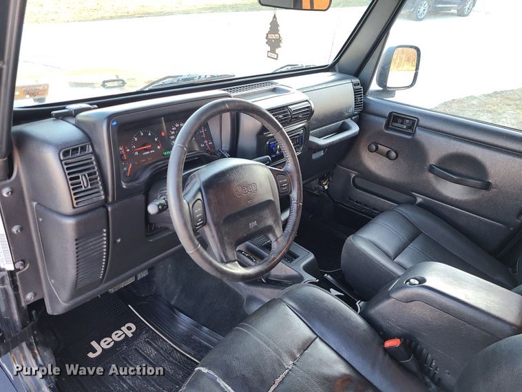 image for item JG9498 2003 Jeep Wrangler  SUV