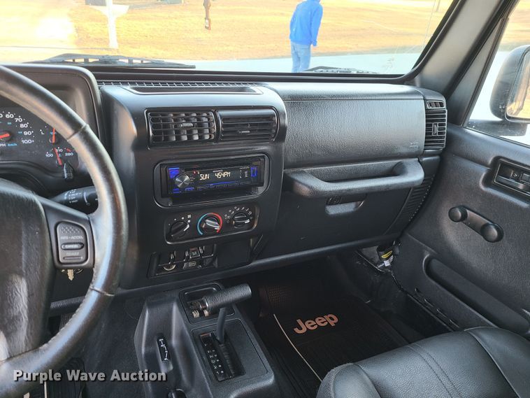 image for item JG9498 2003 Jeep Wrangler  SUV