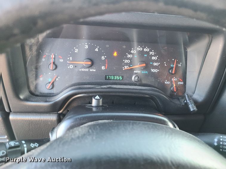 image for item JG9498 2003 Jeep Wrangler  SUV