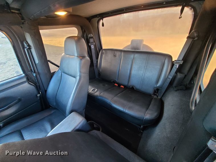 image for item JG9498 2003 Jeep Wrangler  SUV