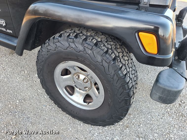 image for item JG9498 2003 Jeep Wrangler  SUV