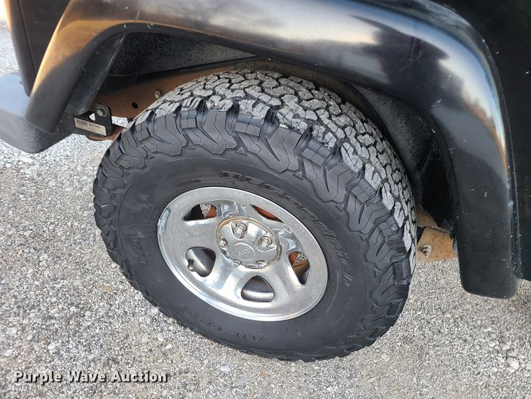 image for item JG9498 2003 Jeep Wrangler  SUV